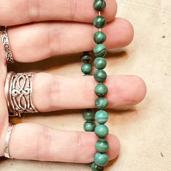 Malachite Round Beaded Stretchy Bracelet - Picture 13 of 14